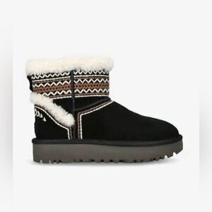 ▪️NIB UGG Classic Mini Atherson Women's Boots in Black